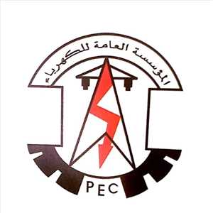 وزارة الكهرباء تحمل شركة إماراتية مسؤولية الإطفاء المفاجئ لمحطتي الطاقة الشمسية في عدن وشبوة