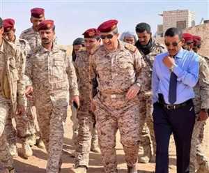 نائب رئيس هيئة الاستخبارات يتفقد منفذ الوديعة ويشدد على تعزيز التنسيق الأمني