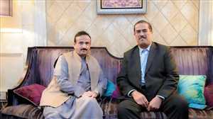 لقاء في الرياض يجمع محافظ شبوة وقائد قوات دفاعها لبحث تعزيز الأمن والاستقرار