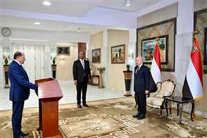إيذانًا ببدء مرحلة تنفيذية جديدة... الحكومة الجديدة تؤدي اليمين الدستورية أمام الرئيس العليمي
