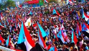 ناشط سعودي يهاجم أنصار الانتقالي: الرياض أنقذت عدن ومن يهددها بالسلاح يتنكر للجميل