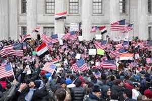 إدارة ترامب تنهي الحماية المؤقتة لليمنيين في أمريكا.. مهلة 60 يوماً للمغادرة