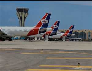 وصول وزراء جدد فجر الثلاثاء  إلى عدن.. الحكومة اليمنية تسرّع الانتقال للعمل من الداخل ( الأسماء)