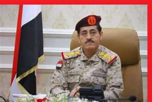 بن لزرق يكشف تناقضات الانتقالي المنحل: من الترحيب بوزير الدفاع إلى التحريض على اقتحام معاشيق