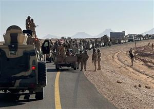 بالفيديو : تحركات عسكرية لافتة نحو عدن.. وصول قوة كبيرة من “درع الوطن” ضمن خطة الانتشار لتعزيز الأمن