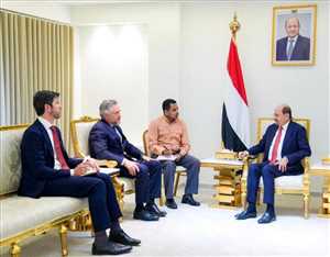 الزنداني يبحث مع سفير الاتحاد الأوروبي في عدن تعزيز الشراكة ودعم أولويات الحكومة