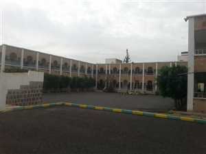 ليست الأولى ...تغيير اسم مدرسة في صنعاء يثير غضبًا طلابيًا.. انتقادات لمحاولات “طمس الهوية التعليمية”