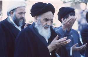 وثيقة تركية “سرية للغاية” تكشف تفاصيل إقامة الخميني في بورصة تحت رقابة الاستخبارات