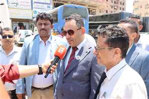 هيئة النقل البري تدشّن أولى رحلات الحجاج برًا من عدن إلى الأراضي المقدسة عبر منفذ الوديعة