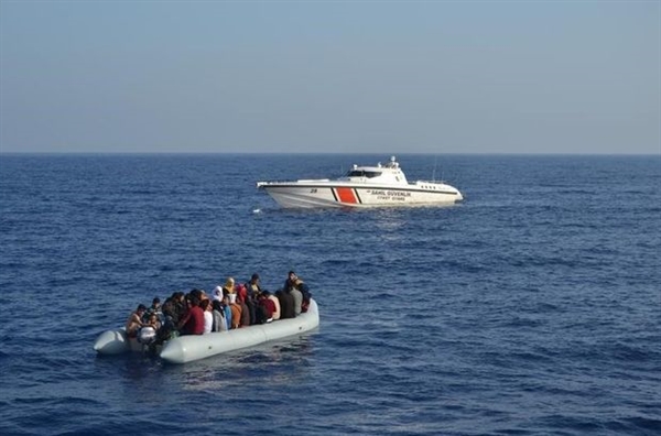 خفر السواحل التركية تقبض على سبعة يمنيين أثناء محاولتهم الهجرة إلى أوروبا