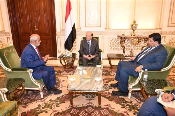 هادي: يجب تمكين أبناء "إقليم تهامة" من المشاركة في إدارة محافظة الحديدة