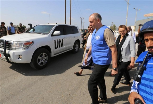 الحوثيون يفشلون مساع أممية جديدة.. ويهاجمون فريق الحكومة بالكاتيوشا