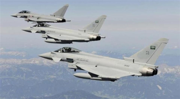 التحالف العربي يشن غارات على معسكرات للحوثيين في صنعاء