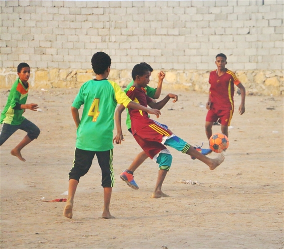جمع النازحين والمهمشين.. اختتام الدوري الرياضي للأطفال في العاصمة المؤقتة عدن