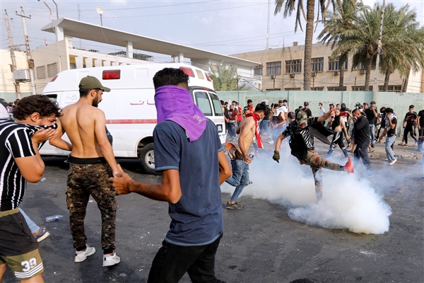 أكثر من 120 قتيلا في العراق والانتفاضة مستمرة