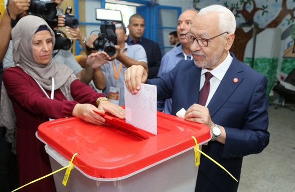 انتهاء الاقتراع بانتخابات تونس التشريعية والنهضة تعلن الفوز