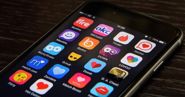 سارع بإزالته من هاتفك.. جوجل تزيل تطبيق خطير من متجرها