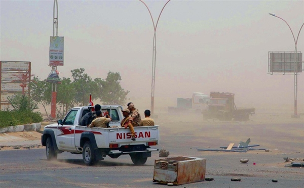 الكثير من الحمقى!