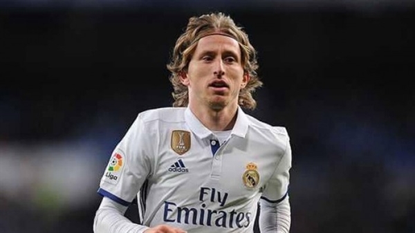 عقبة كبيرة تهدد عودة مودريتش لتشكيلة ريال مدريد