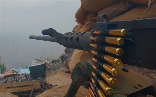 الجيش اليمني يسيطر على الخط الدولي الرابط بين كتاف والبقع