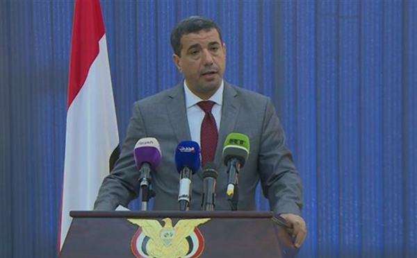 الشرعية تحمل الانتقالي مسؤولية التصعيد في أبين وتؤكد الالتزام باتفاق الرياض