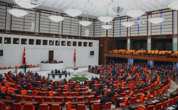 تركيا تصادق على مذكرة ترسيم الحدود البحرية مع ليبيا