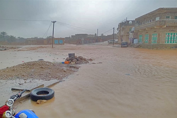 الحكومة توجه بمعالجة أضرار إعصار "بافان" في سقطرى