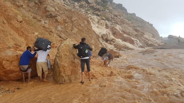 الحكومة تدعو المنظمات الدولية لإغاثة سقطرى من آثار عاصفة " بافان"