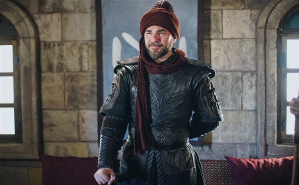 هل سيظهر أرطغرل في مسلسل المؤسس عثمان ؟ أرطغرل يرد !