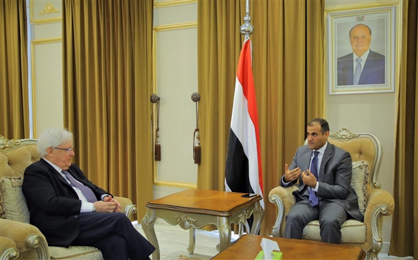 الخارجية اليمنية تطالب بإلزام الحوثيين بالانسحاب من الحديدة