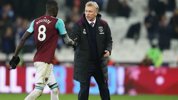 ديفيد مويس يقترب من تدريب وست هام خلفاً لمانويل بيلغريني