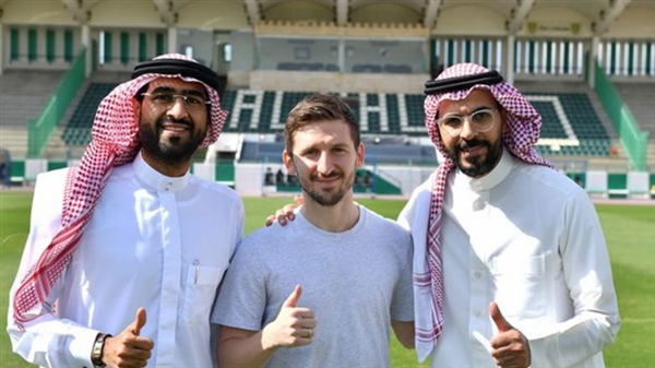 الأهلي السعودي يتعاقد مع الألماني ماركو مارين