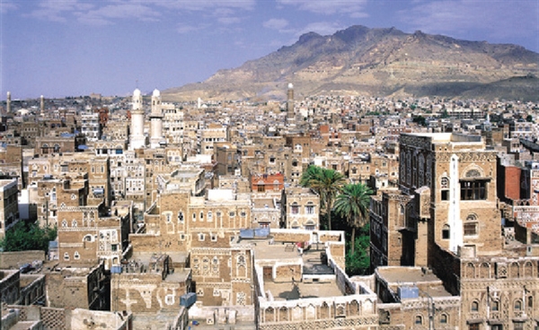 خلاف عائلي ينتهي بمقتل أسرة كاملة في صنعاء
