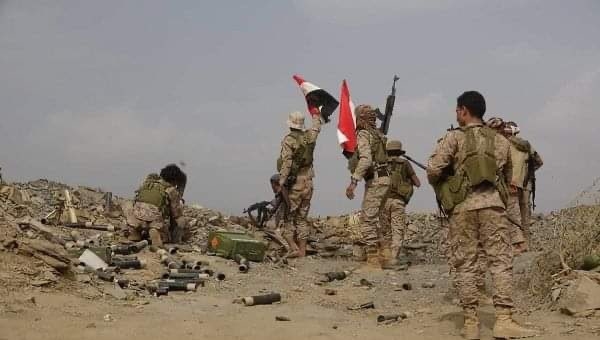 قوات الجيش تستعيد السيطرة على مواقع استراتيجية شرق صنعاء