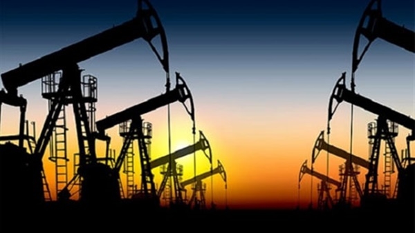 عقود النفط تقفز 1.5 %بعد إعلان الصين خفض رسوم على سلع أمريكية