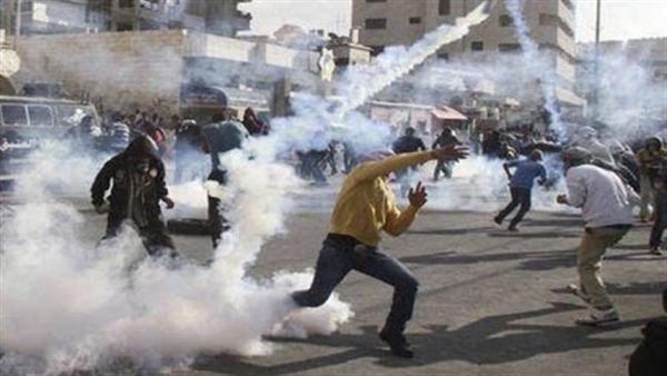 إصابة عشرات الفلسطينيين بمواجهات مع الاحتلال الإسرائيلي