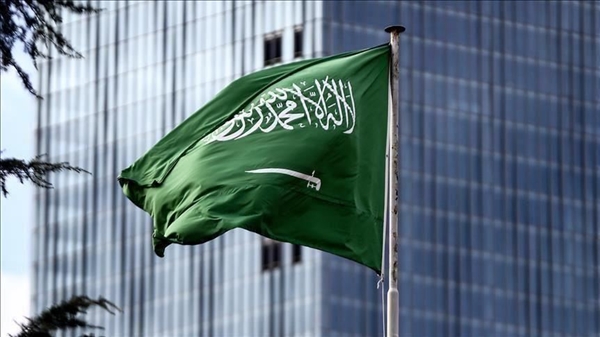 بسبب كورونا .. السعودية تعلق دخول المملكة للعمرة والزيارة مؤقتًا