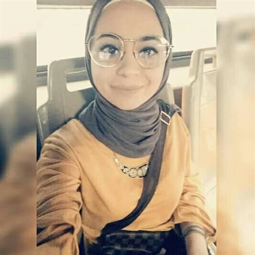 طالبة  يمنية تعلن إصابتها بفيروس  " كورونا "