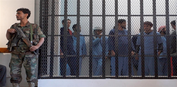 إطلاق أكثر من 300 سجين في ثلاث محافظات كخطوة احترازية لمواجهة كورونا
