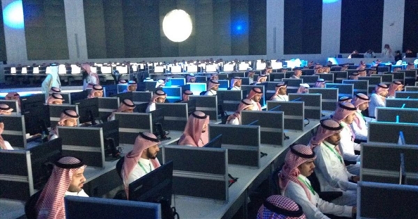 "تويتر" تحذف الآلاف من حسابات "الذباب الالكتروني" المرتبطة بمصر والسعودية