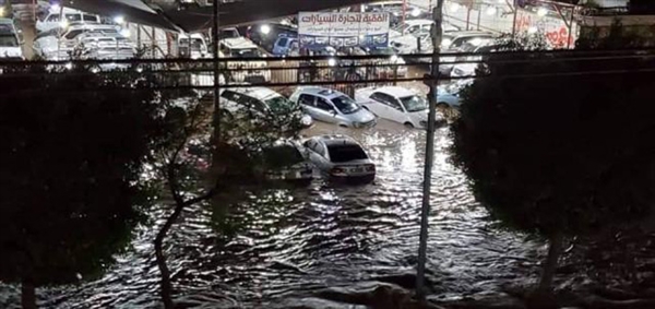 السيول تغرق صنعاء وتخلف أضراراً جسيمة في المنازل والمحلات التجارية 