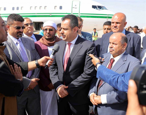 مصادر رسمية تتوقع وصول الحكومة اليمنية اليوم إلى عدن
