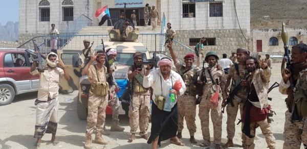 الحكومة : تمرد الانتقالي في سقطرى انقلاب على الشرعية وعلى التحالف تحمل مسؤوليته
