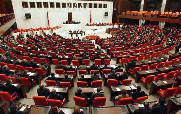 مجددا.. البرلمان التركي ينتخب "شنطوب" رئيسا له