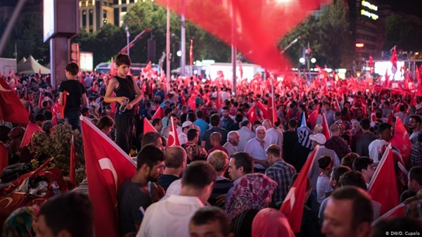 تركيا تحتفل بالذكرى الـ4 لإحباط المحاولة الانقلابية الفاشلة (تسلسل زمني)