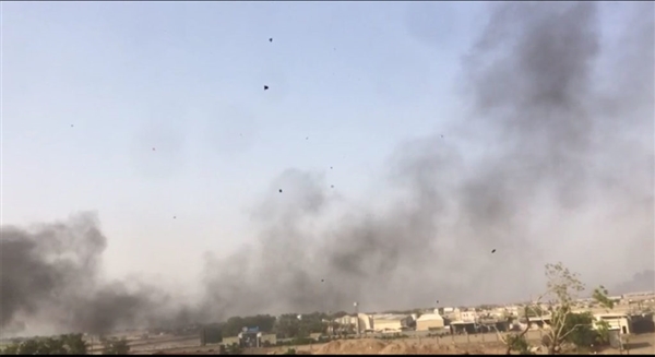 قصف حوثي يستهدف الأحياء السكينة في الحديدة