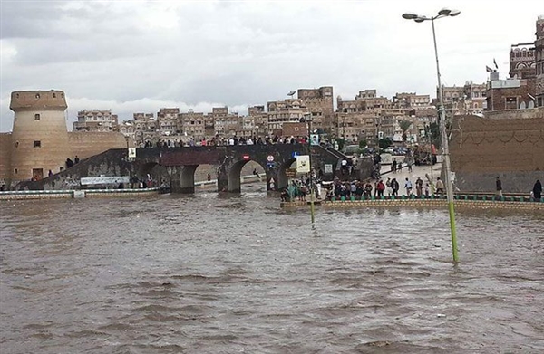 الصليب الأحمر: حياة الكثيرين مهددة جراء السيول باليمن