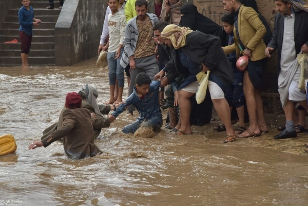 مفوضية اللاجئين: 300 ألف يمني خسروا ممتلكاتهم بسبب سيول الأمطار في 8 محافظات