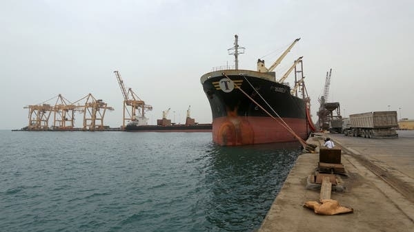 ما هو الشرط الذي وضعته الحكومة مقابل استمرار دخول المشتقات إلى ميناء الحديدة ؟