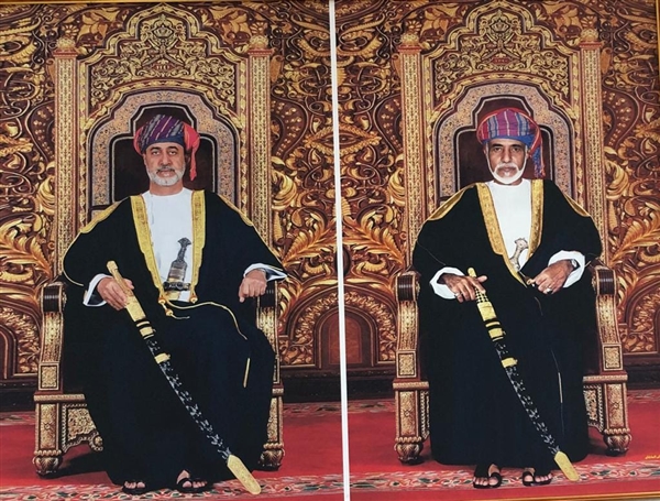 سقطرى بين النجدة العمانية والأطماع الإماراتية السعودية